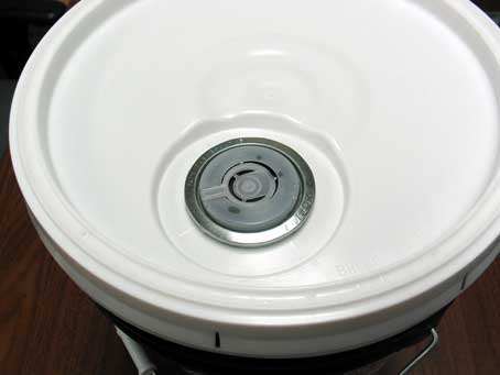PP-10 5 GALLON PAIL lid