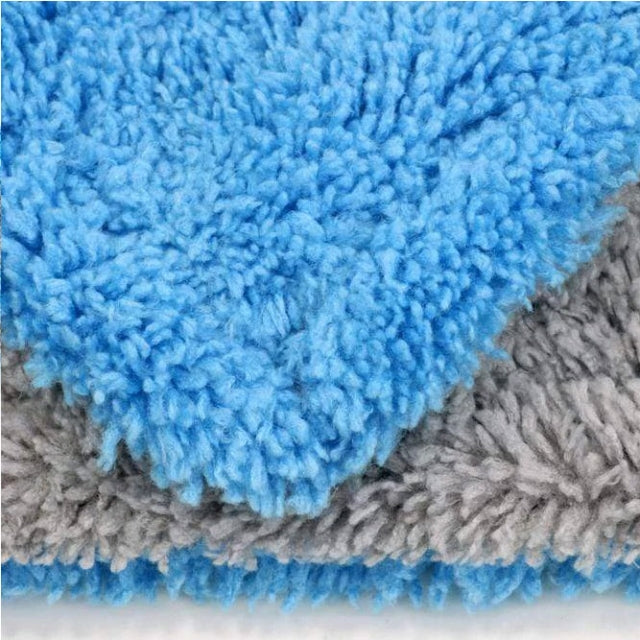PT-705 PLUSH DOUBLE PILE MICROFIBER TOWEL close up